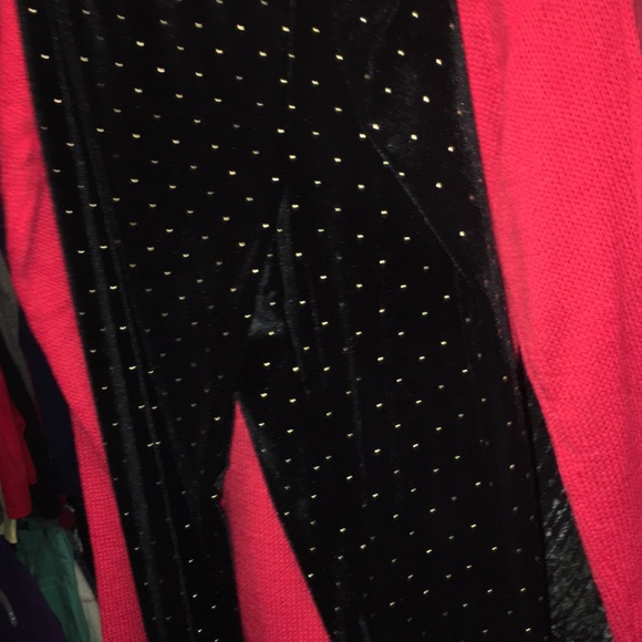 Clothing brand-new with tags still on them - Picture 8 of 10